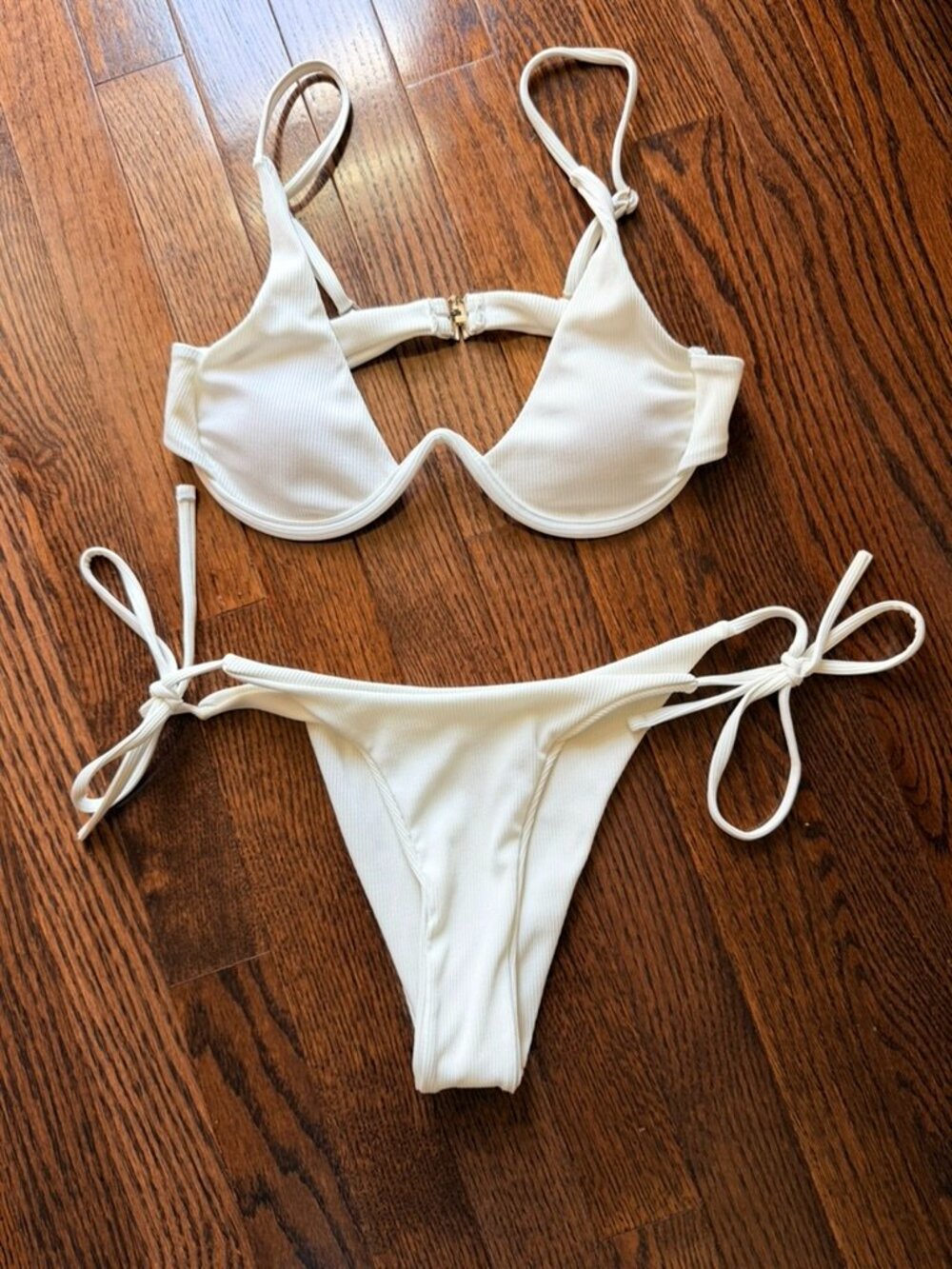White Ribbed Underwire Bikini Set Small